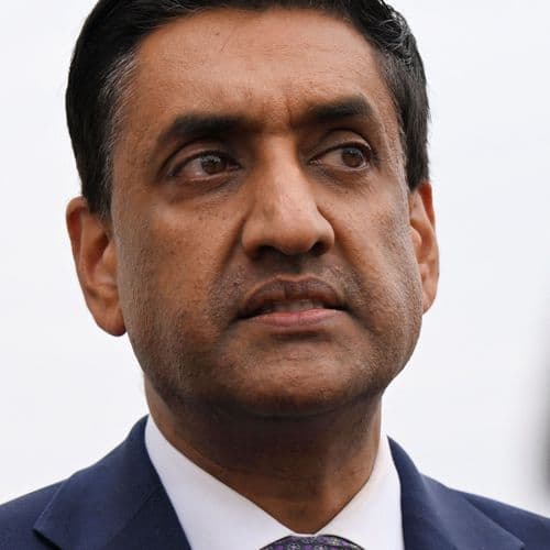 California U.S. Rep. Ro Khanna rallies with Iowa Democrats ahead of midterms
