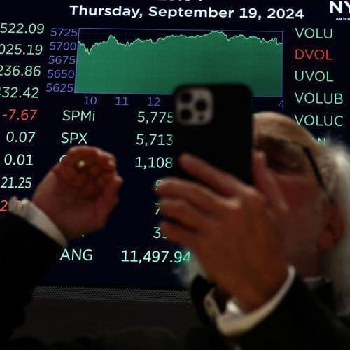 Wall Street Sees Inflation Easing Even With Oil Above $90