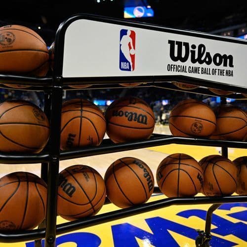 With Stephen Curry leading the way, Golden State Warriors try to contend again in talented West