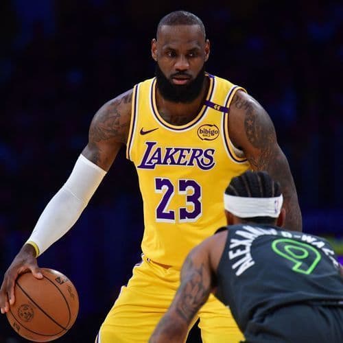 Ex-NBA First-Rounder Calls Out 76ers' LeBron James for Not Building Relationships with Teammates